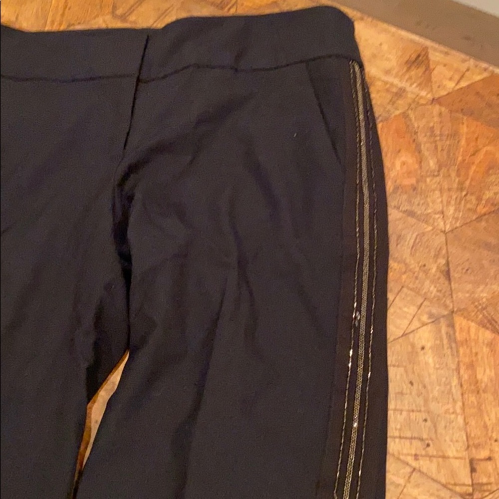 Navy blue trousers with sparkling decal